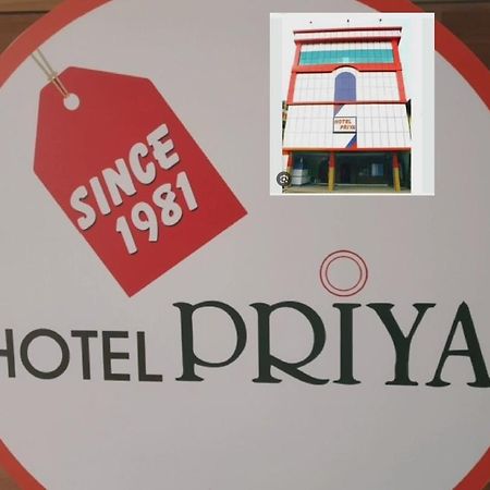 Hotel Priya Chengannur Buitenkant foto